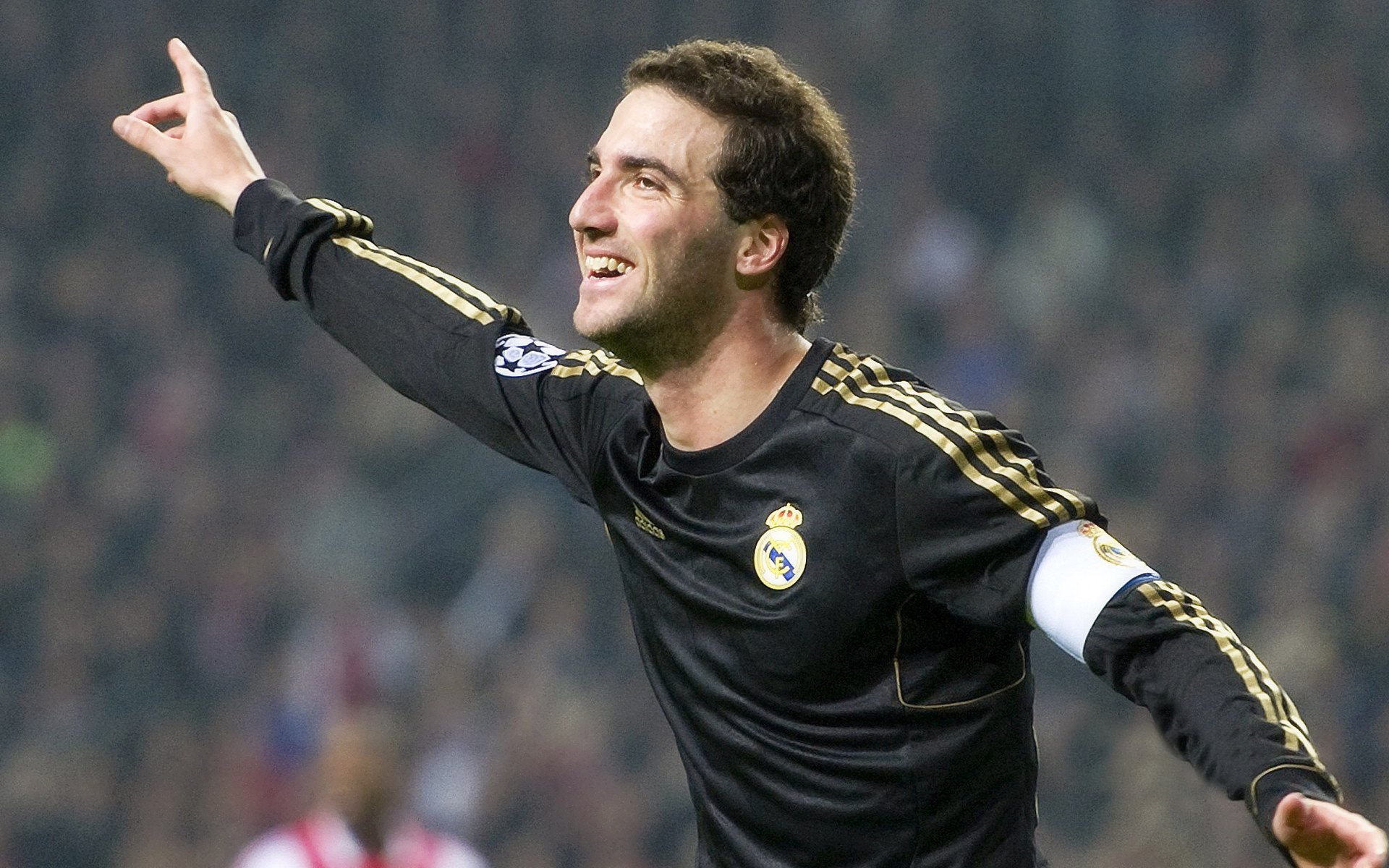 中甲联赛开展技战术直播课增强球迷专业素养，看中甲直播